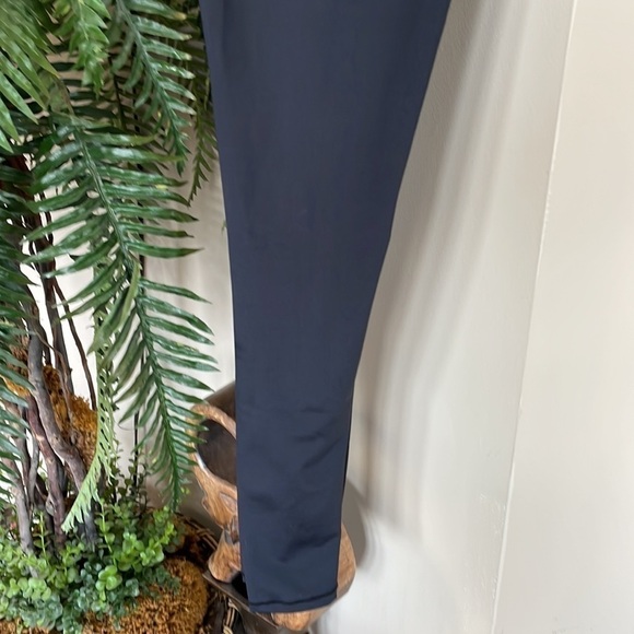 Brand New Good American Performance Black w/ Red Stretch Compression Leggings - Picture 8 of 15